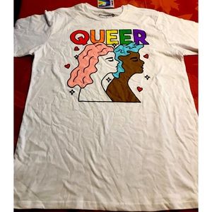 White Pride Adult Queer Short Sleeve T-Shirt NWT, size M.